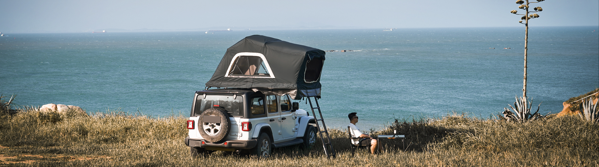 road-trip-car-tent-outdoor