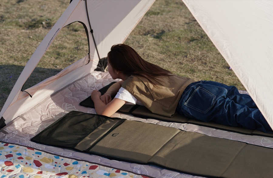 sleeping-camping-lounge